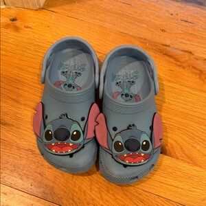 CROCS Kids Blue Stitch Slippers